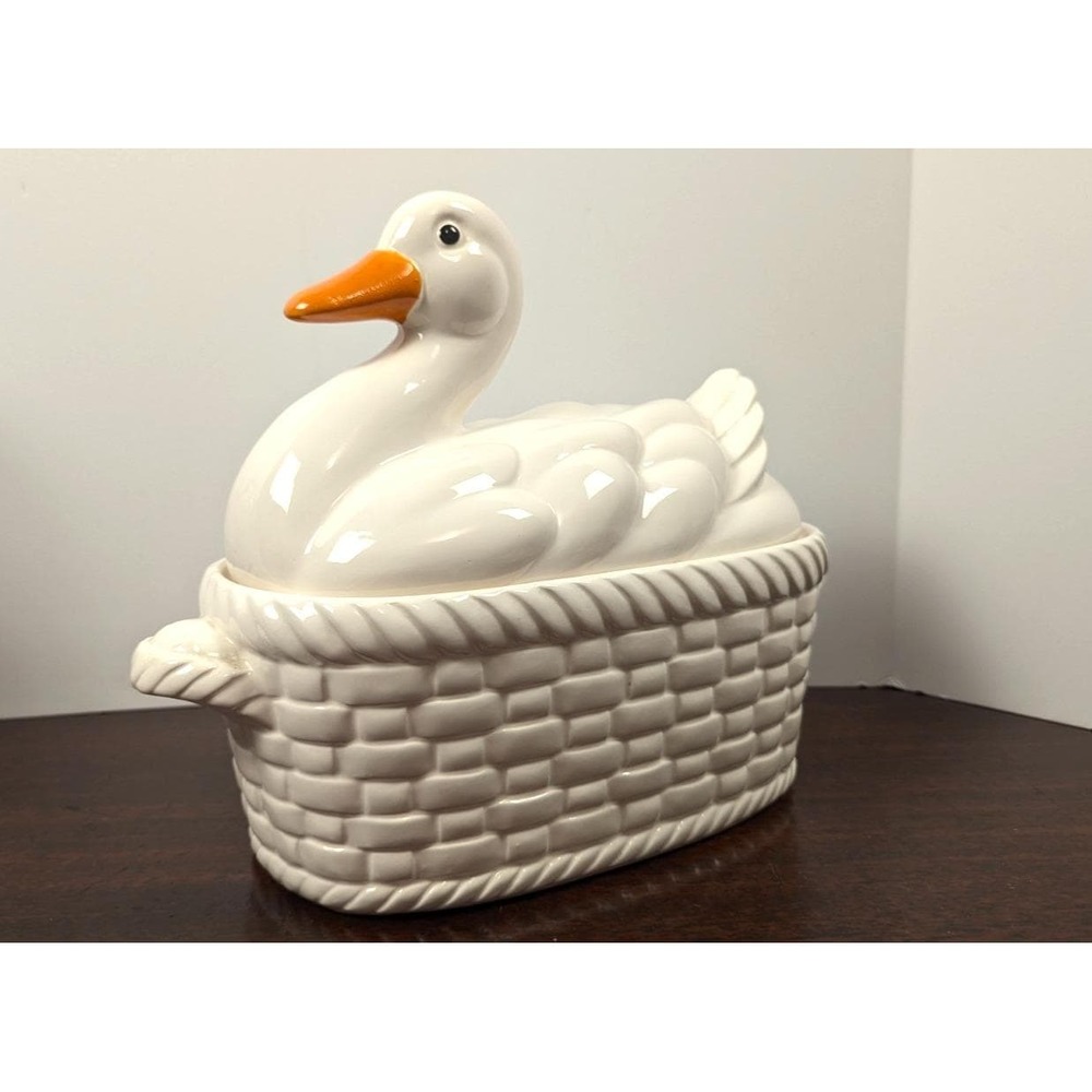 Vintage Action Japan White Ceramic Swan Soup Tureen Covered Serving Dish MCM